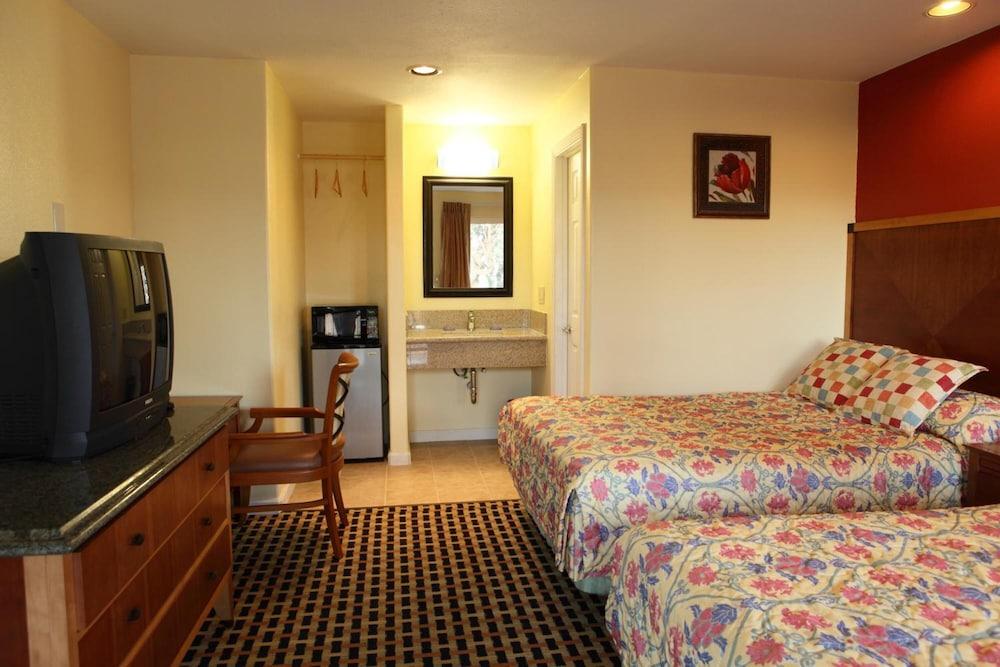 Bay Breeze Inn Oakland Esterno foto
