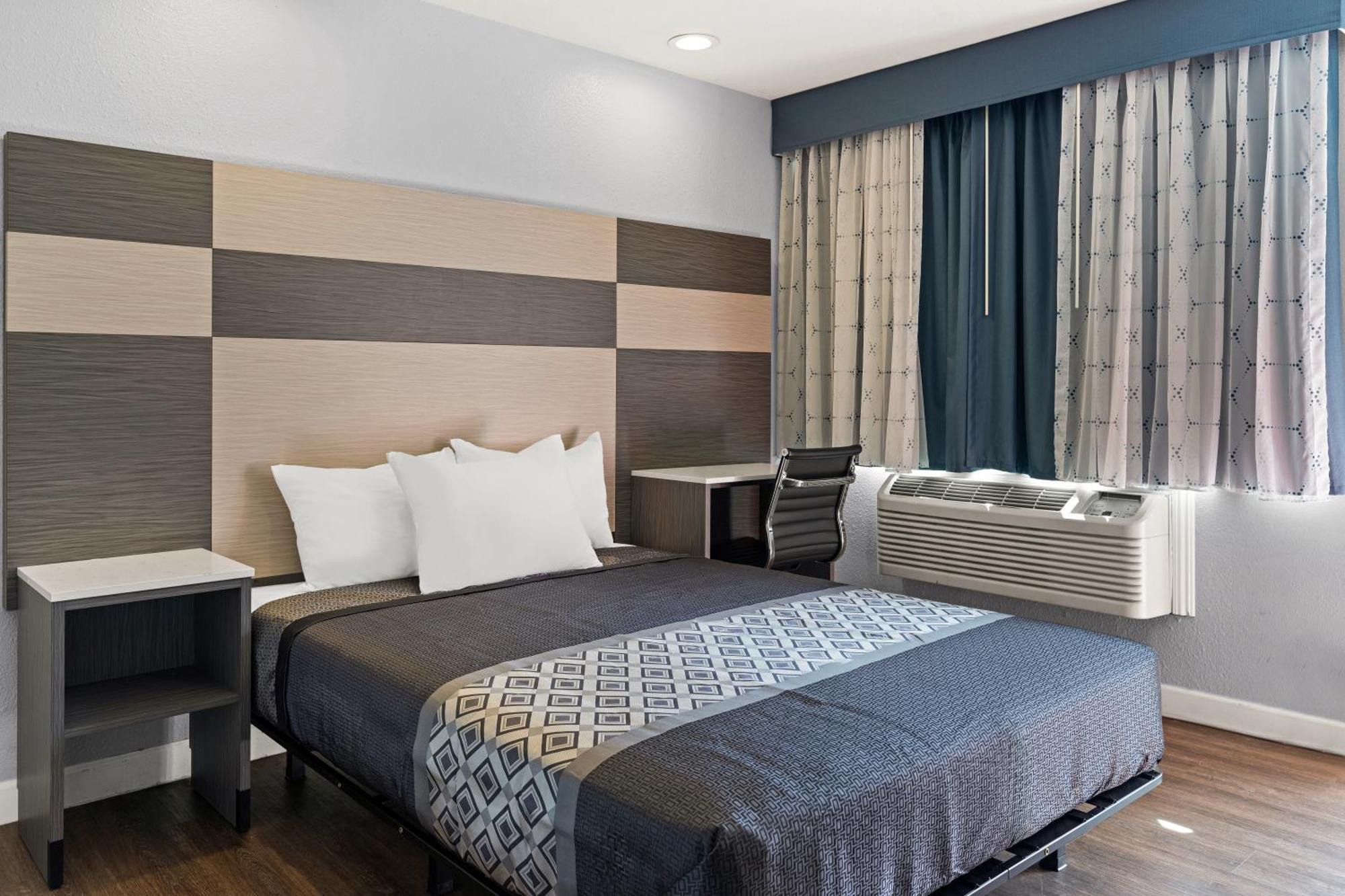 Bay Breeze Inn Oakland Esterno foto