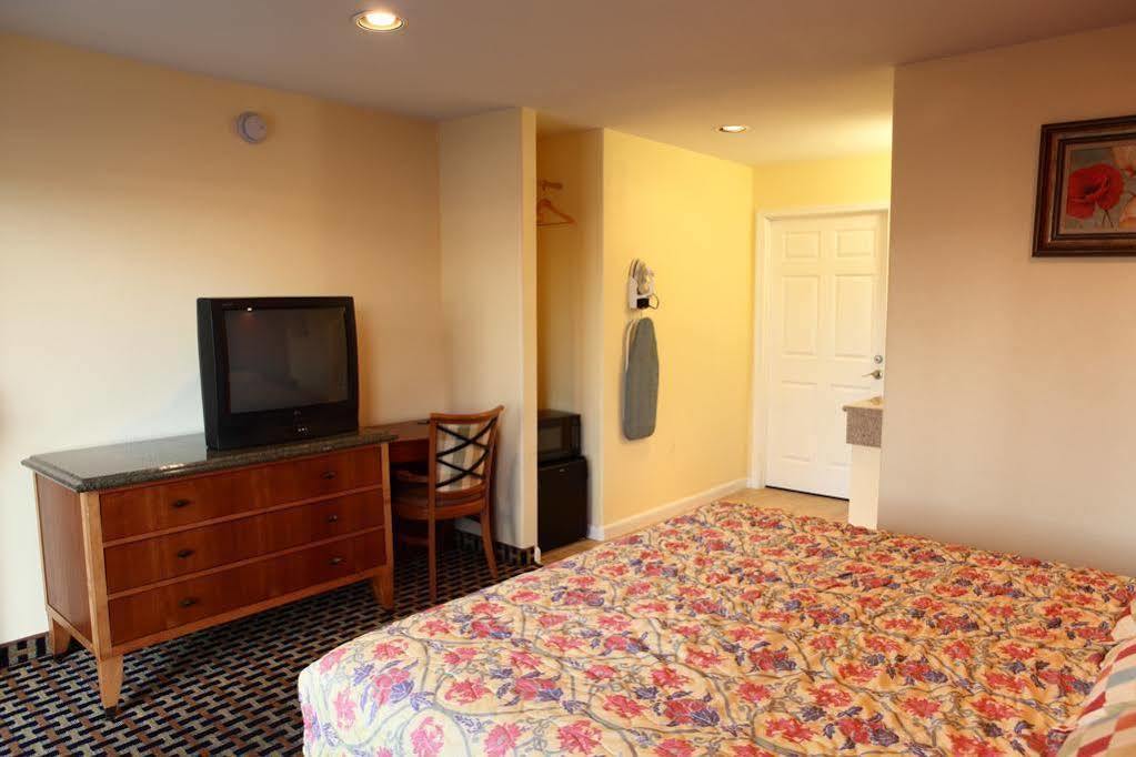 Bay Breeze Inn Oakland Esterno foto